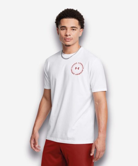 t-shirt Under Armour Radial Wordmark Short Sleeve Shirt ideal para treinos, fitness e crossfit de cor branco